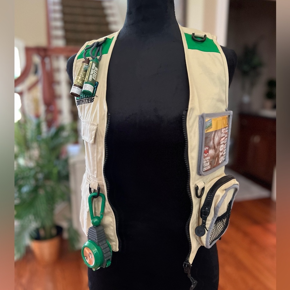 Backyard safari explorer vest and kit - Picture 7 of 9